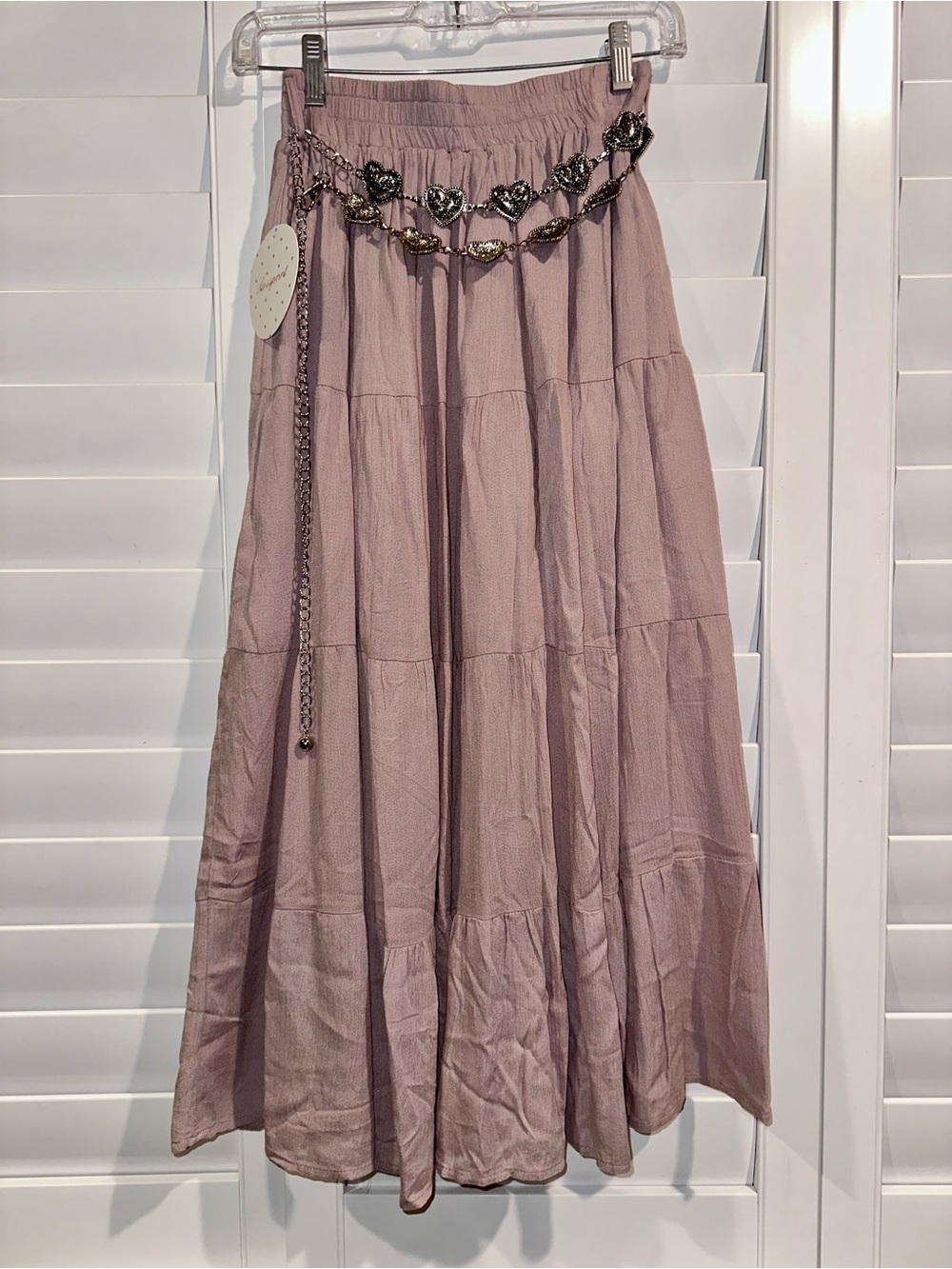 Women's Mauve Tiered Maxi Skirt with Decorative Chain Belt